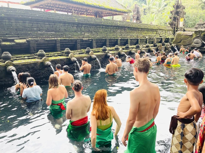 Balinese Purification Rituals in Bali: Meaning, Process, and Where to Experience Them 38
