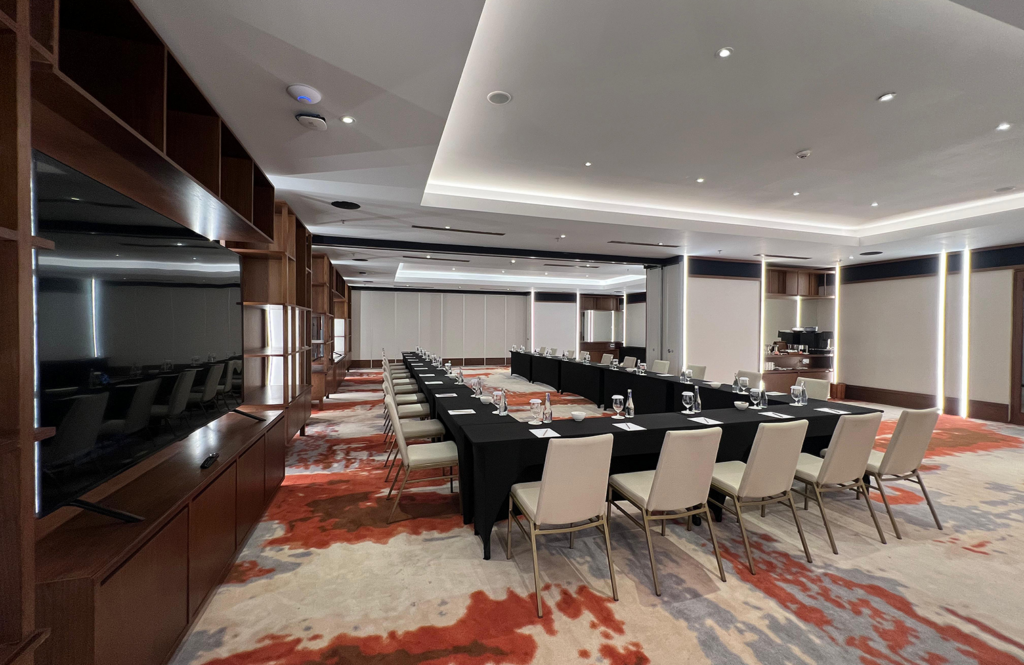 Luxury Weddings in Sanur: Intimate Celebrations by the Sea 29