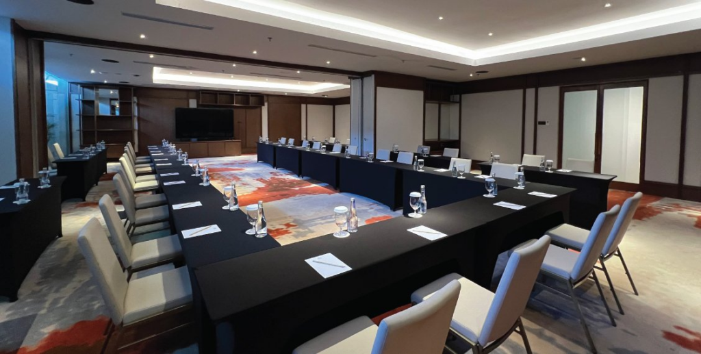 Luxury Weddings in Sanur: Intimate Celebrations by the Sea 33