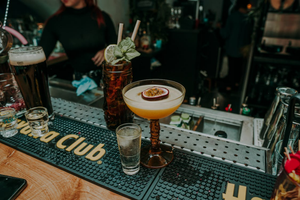 12 Best Bars in Sanur Bali for Sunset Drinks (2026 Guide) 33