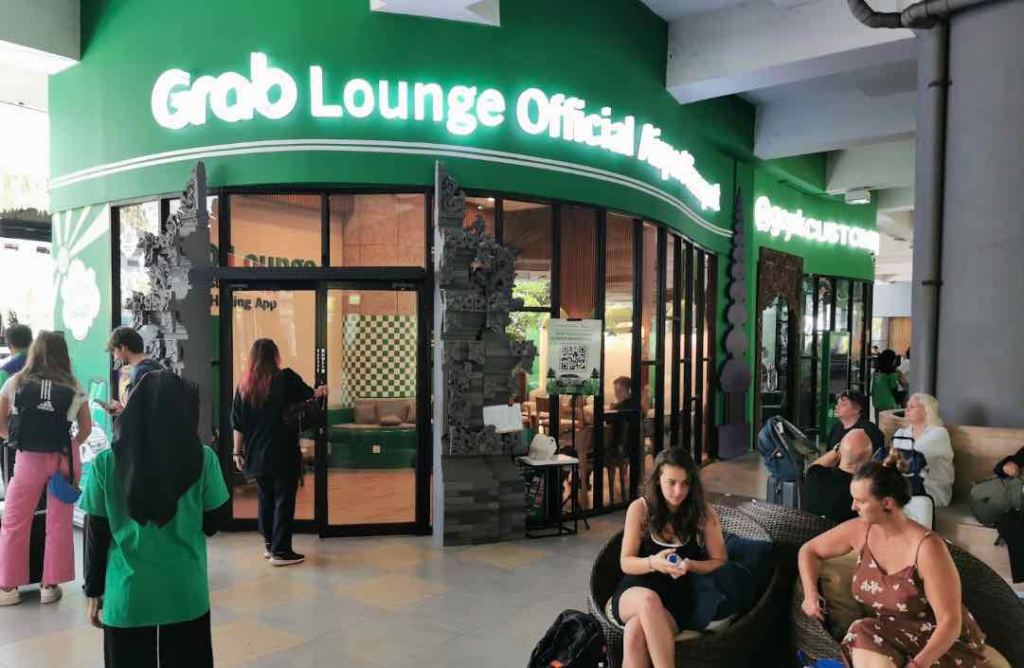 How to Get to Sanur in 2026: Airport Transfers & Taxis 11