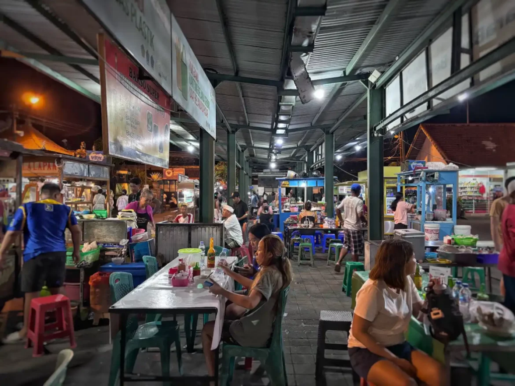 Traditional Balinese market showcasing popular things to do in Denpasar
