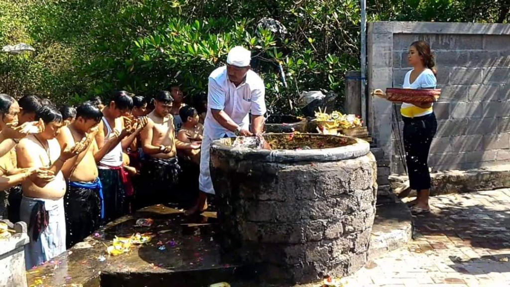 7 Best Temples in Sanur and Denpasar, Bali (2026 Guide) 10 Exploring the Sacred Spiritual Heritage of the East Coast through ancient temples and traditional Balinese ceremonies.