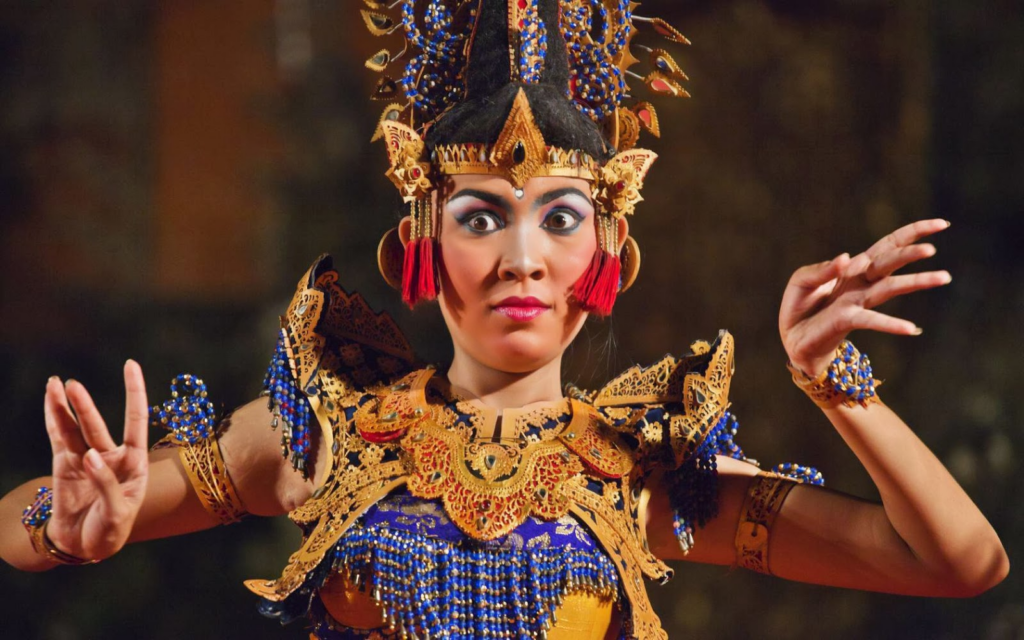Balinese Dance: A Complete Guide to Bali's Sacred Art of Movement 11 Balinese Dance: A Complete Guide to Bali's Sacred Art of Movement 10