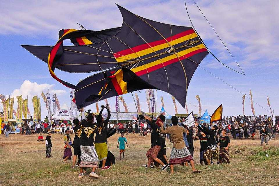 Festivals in Sanur, Bali: The Complete 2026 Guide to the Sunrise Coast's Celebrations 2 festivals in sanur bali – The Bali Kite Festival (Denpasar Kite Festival)