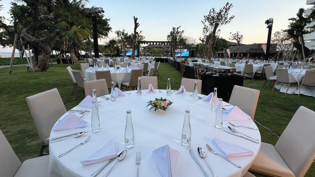 Best Wedding Venues in Bali 2026: Beachfront & Luxury Options 13 Beach & Garden Venue - The Meru Sanur