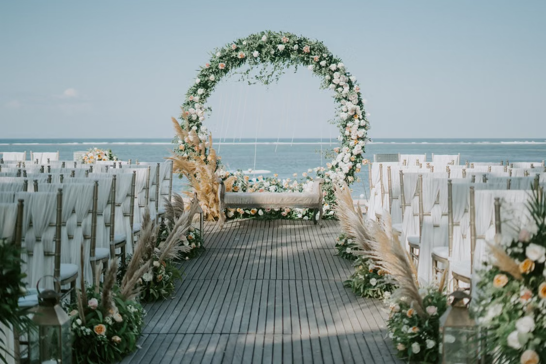 Best Wedding Venues in Bali 2026: Beachfront & Luxury Options 3 Wedding Venues in Bali – Catering, Sound, and Lighting